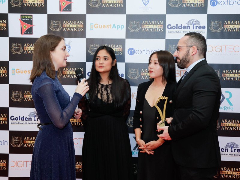 World GM Awards trophy presentation